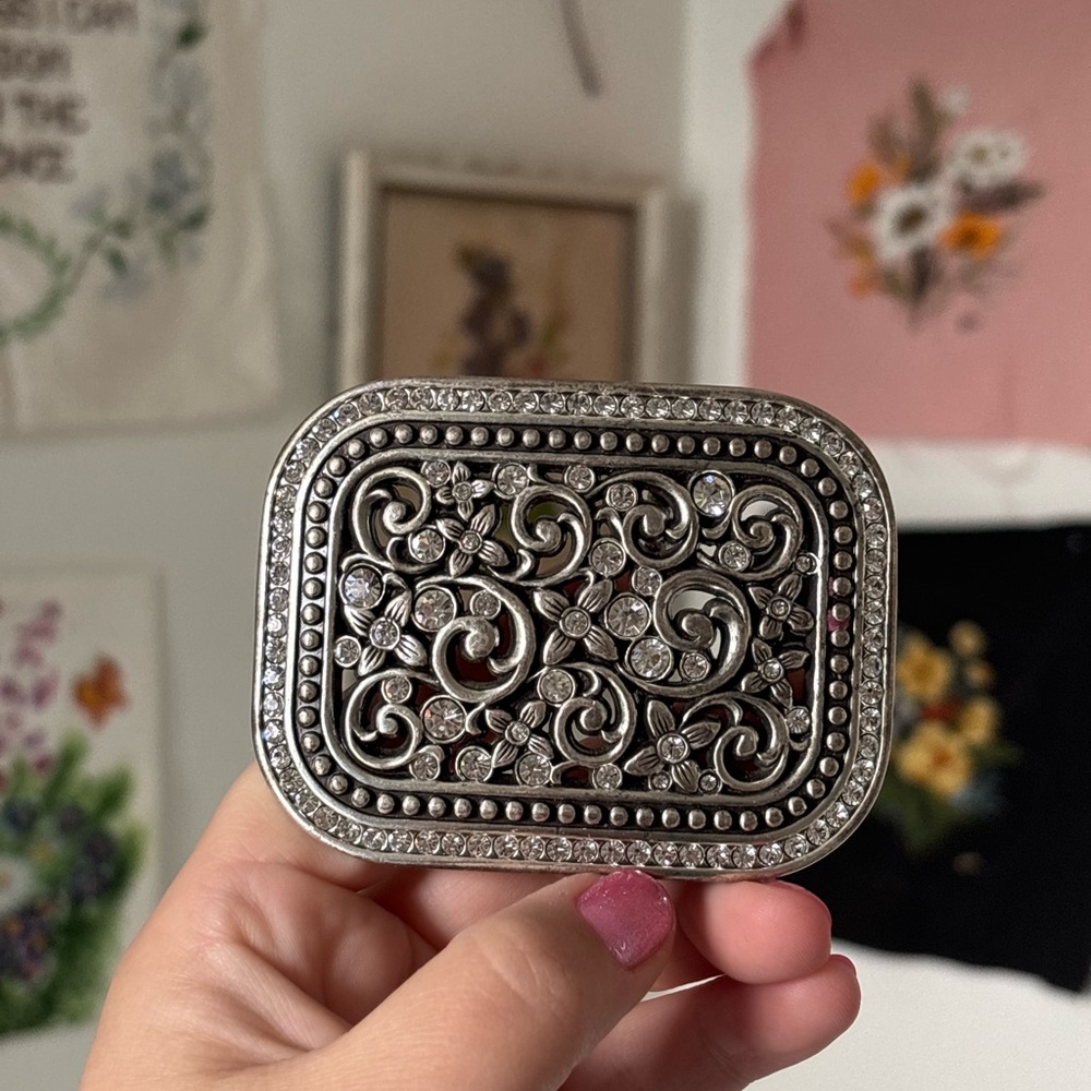 Western Silver-Tone rhinestone Floral belt buckle